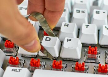 how to fix unresponsive key on mechanical keyboard